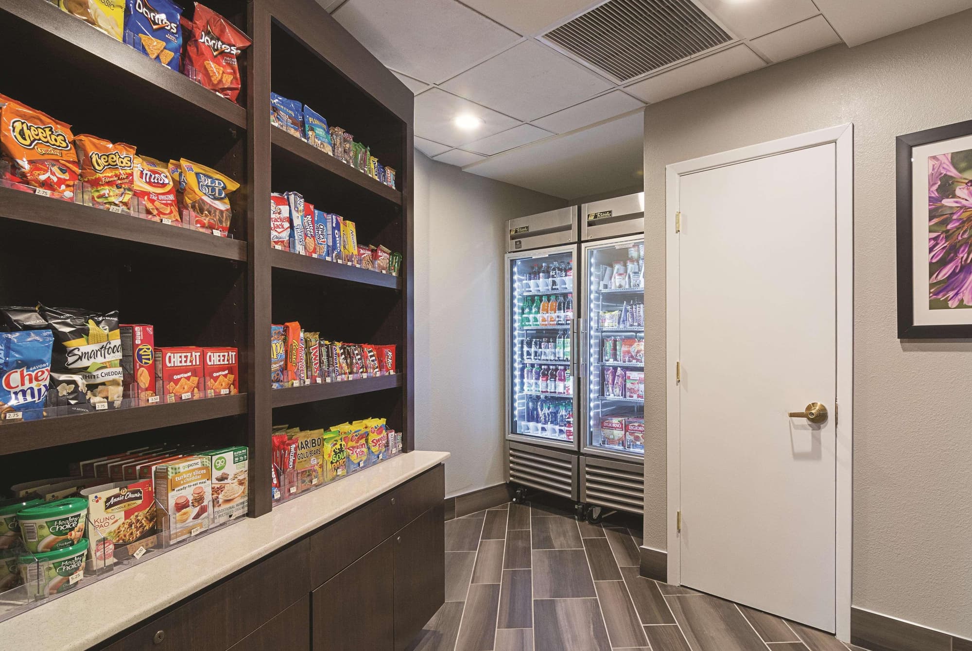 La Quinta Inn &Suites by Wyndham Phoenix Mesa West, General view