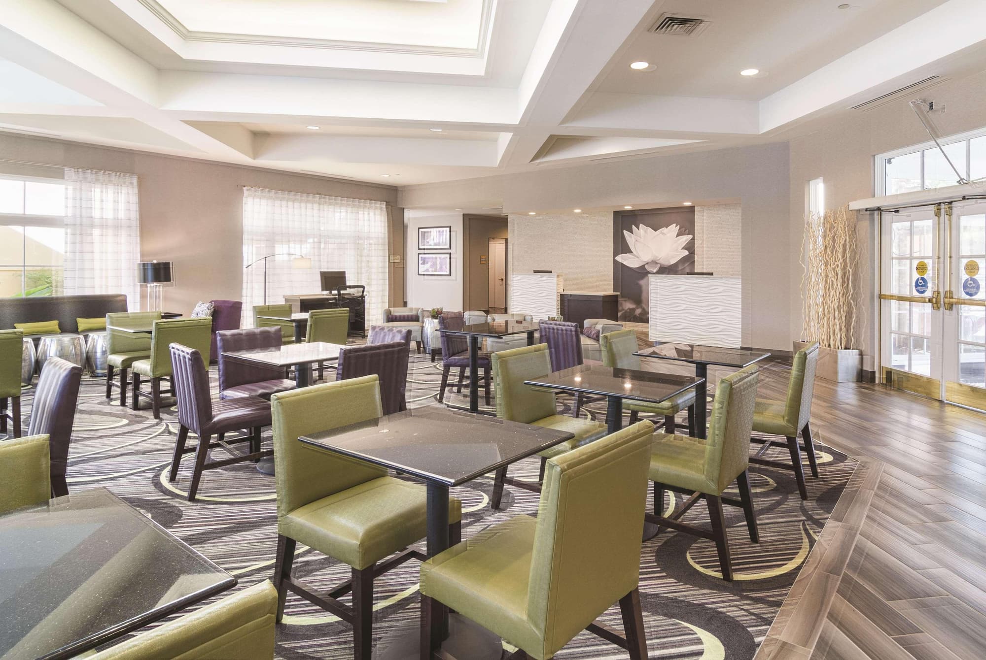 La Quinta Inn &Suites by Wyndham Phoenix Mesa West, Restaurant