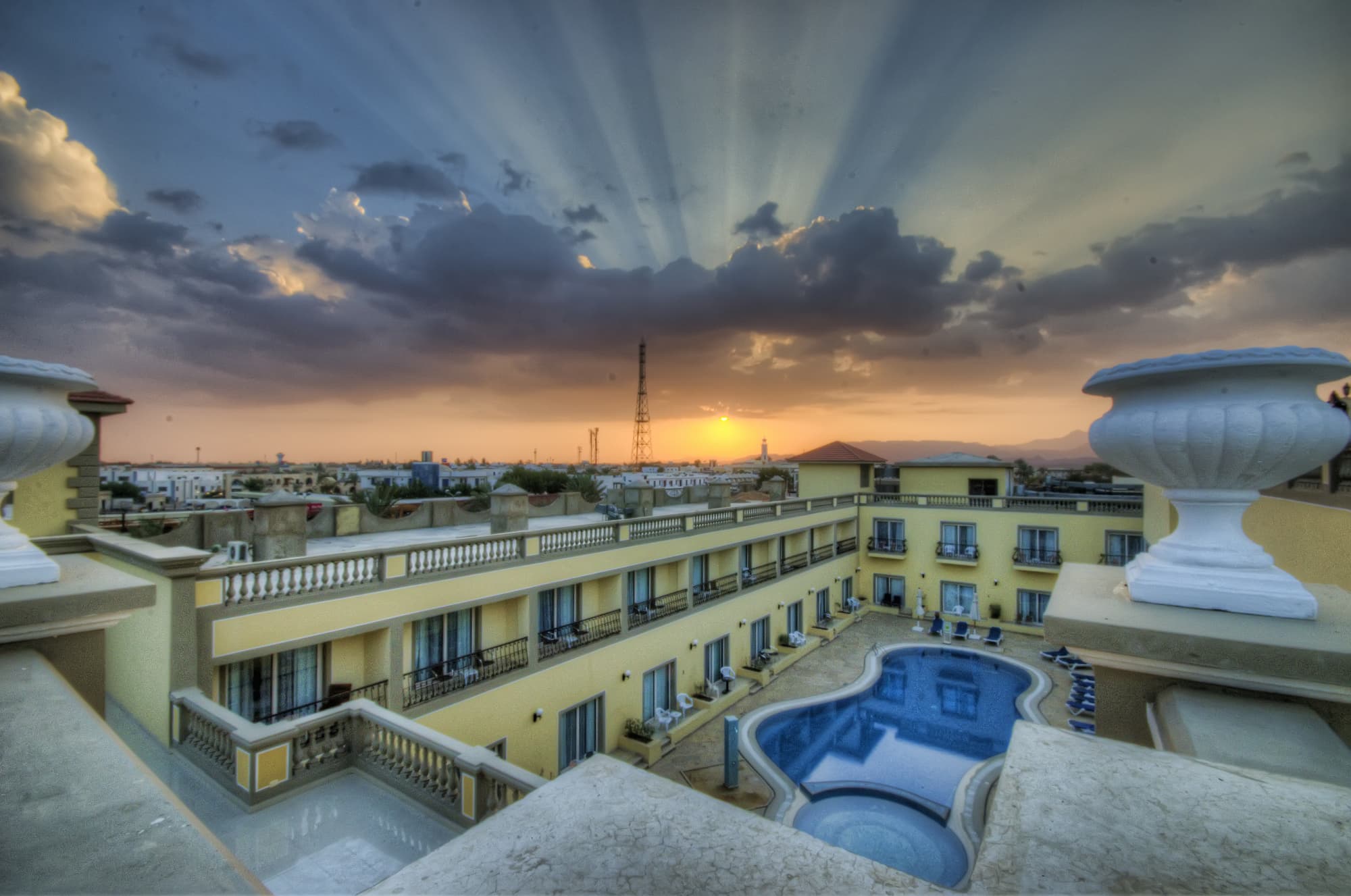 IL Mercato Hotel and Spa, Pool