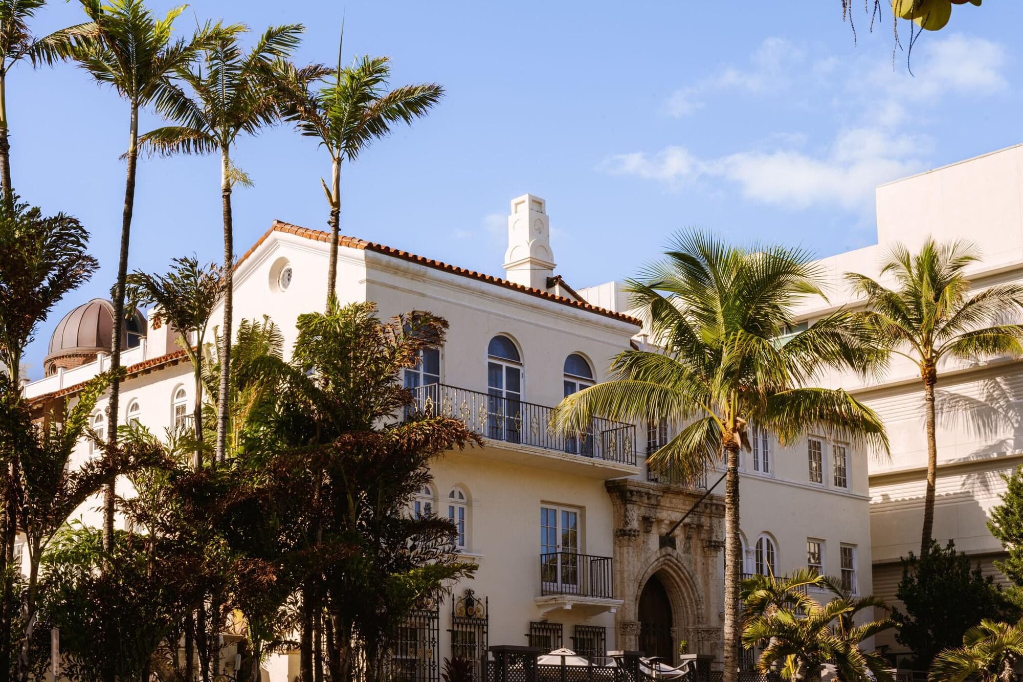 Kenmore Village Hotel, South Beach, General view
