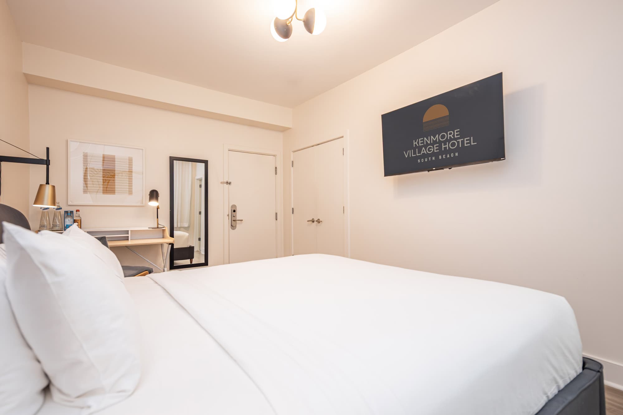 Kenmore Village Hotel, South Beach, Room