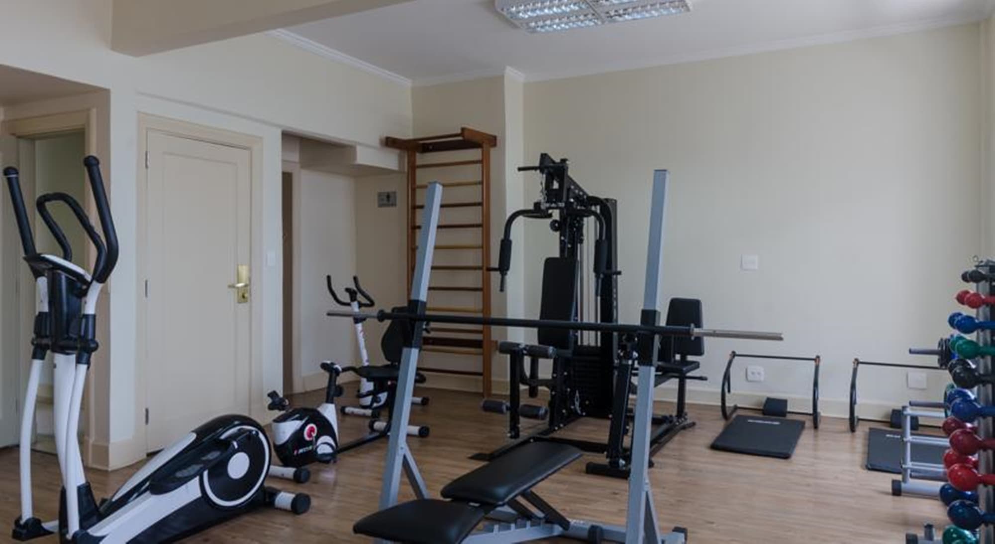 San Raphael, Sports and Entertainment