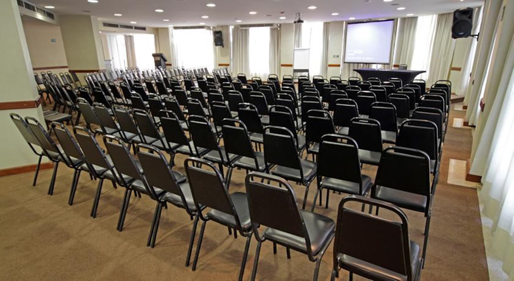 San Raphael, Conferences