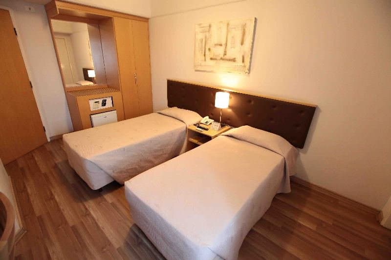 Summit Hotel Monaco, Room