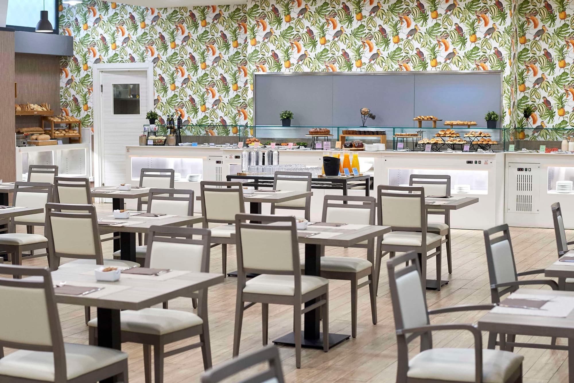 Occidental Aurelia, Restaurant