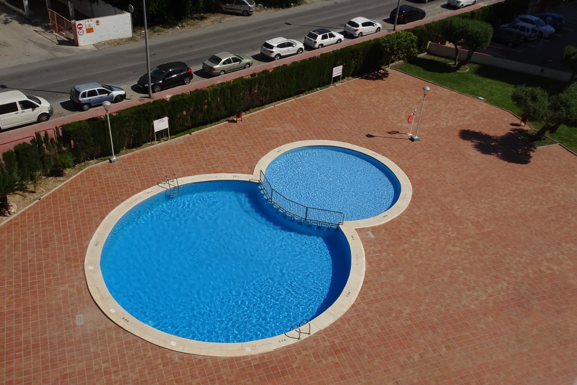 Evamar, Pool