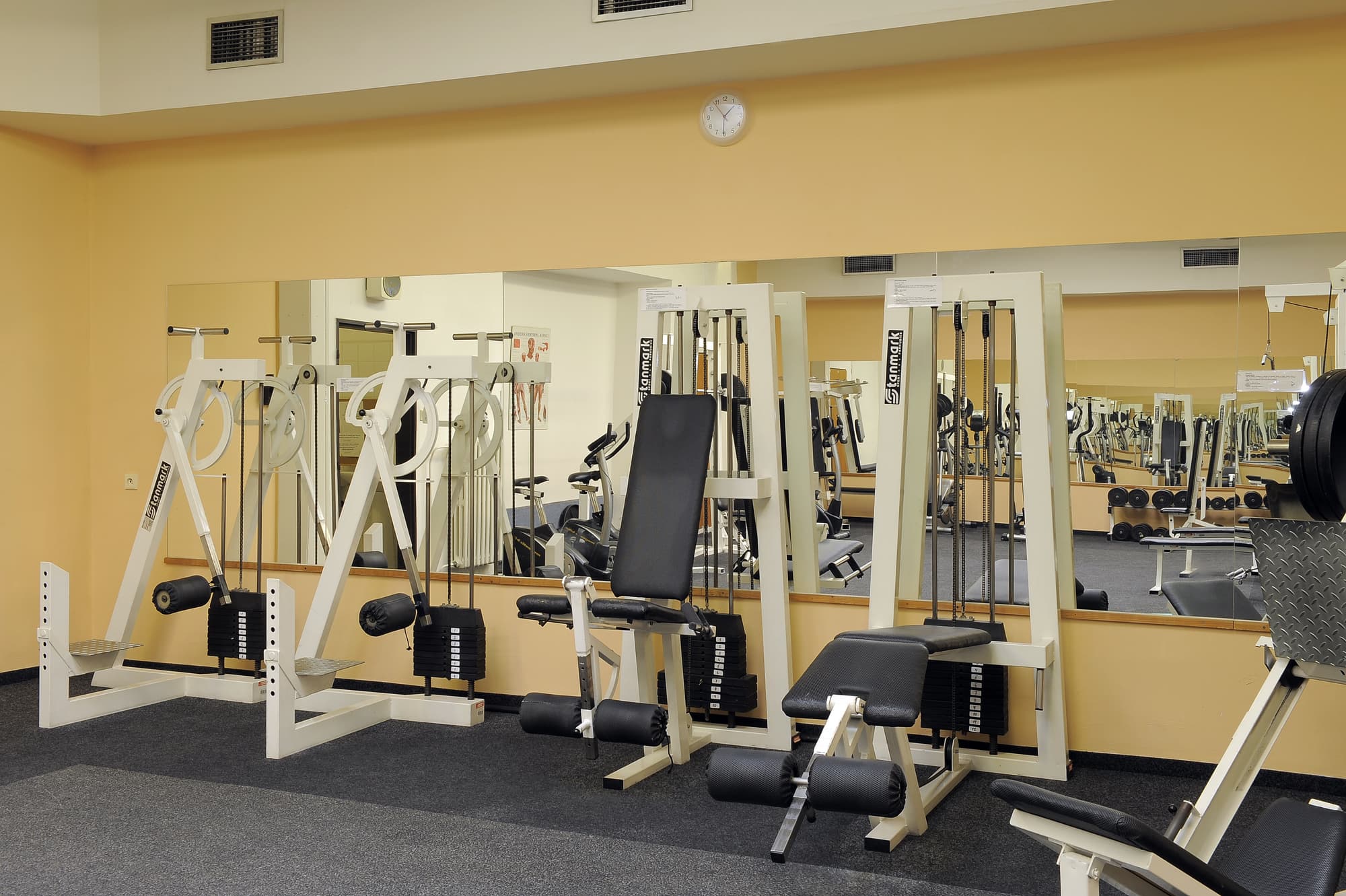 Olsanka, Sports and Entertainment