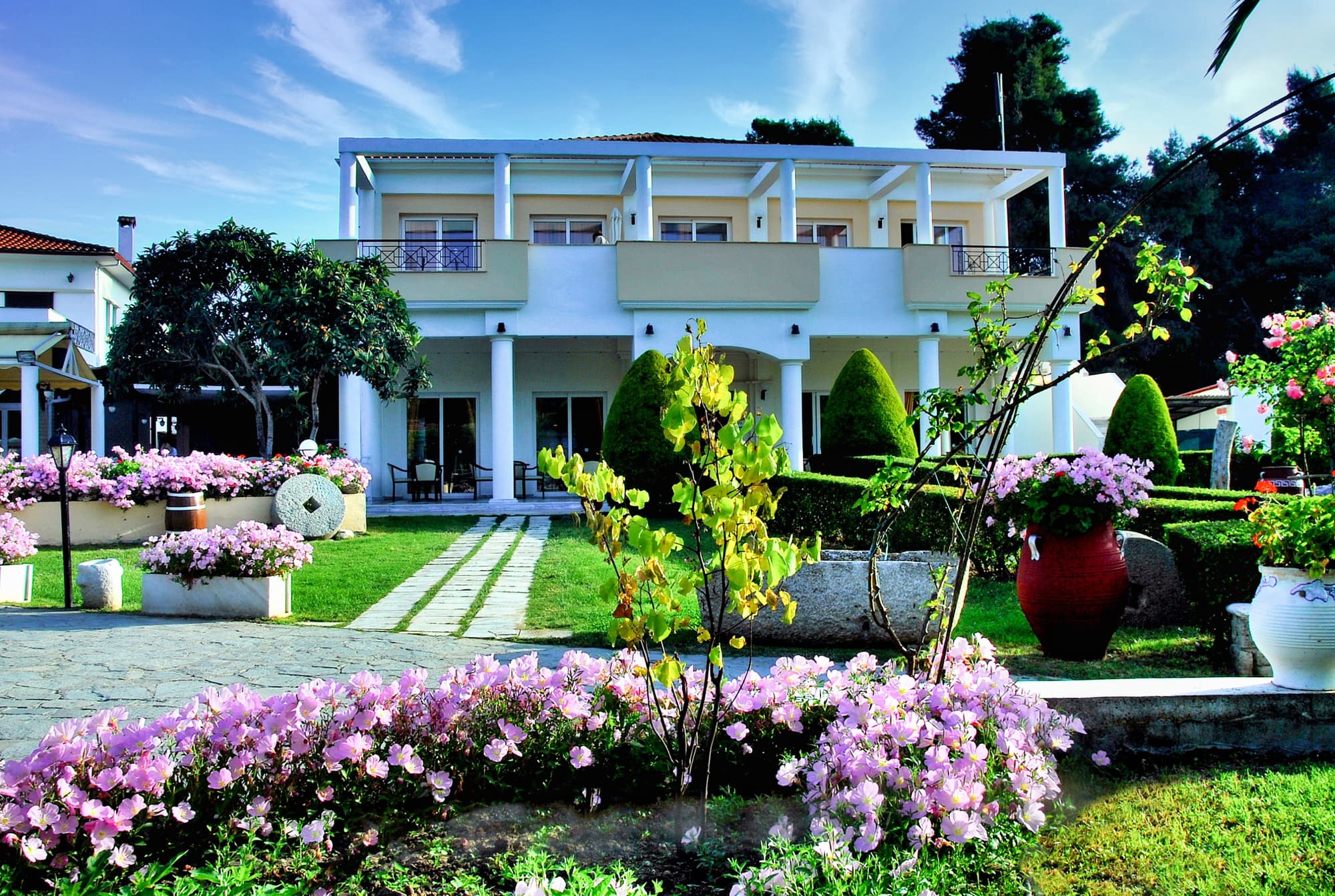 Chrousso Village, Lobby