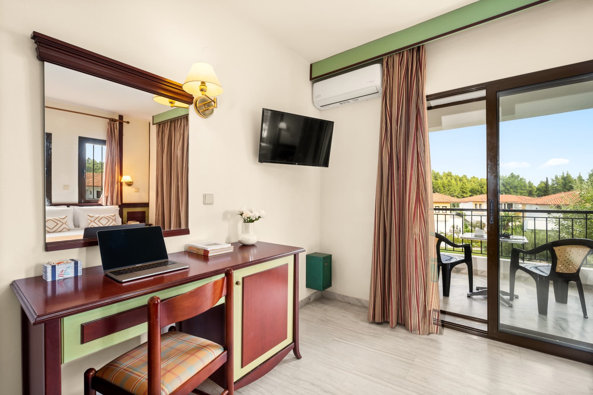 Chrousso Village, Room