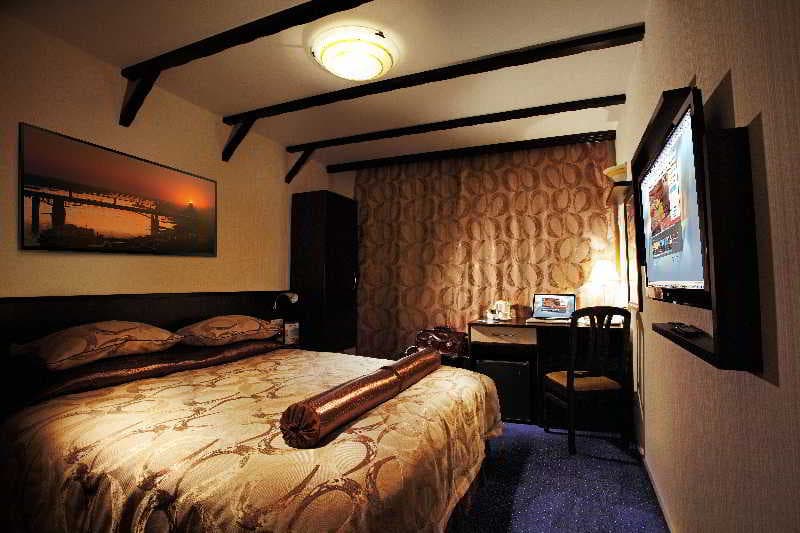 River Park Hotel, Room