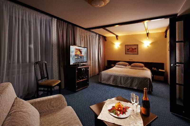 River Park Hotel, Room