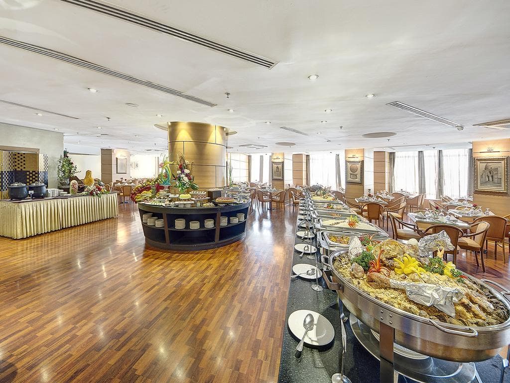 Hotel Prestige, General view