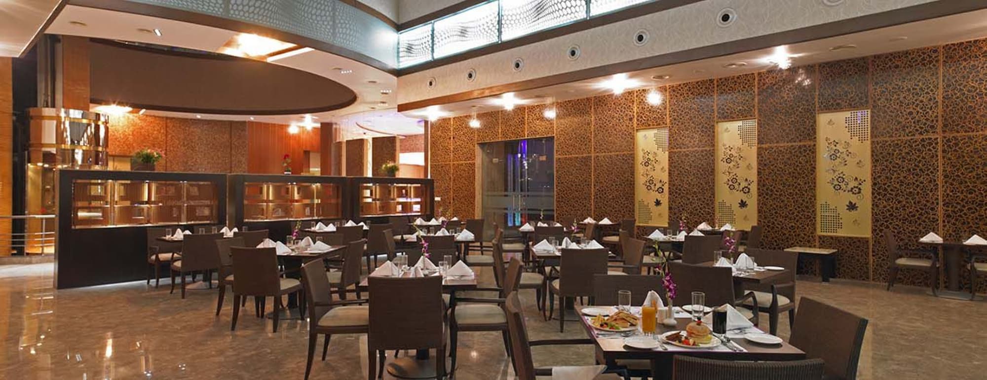 Royal Orchid Central Kireeti, Hampi, Restaurant