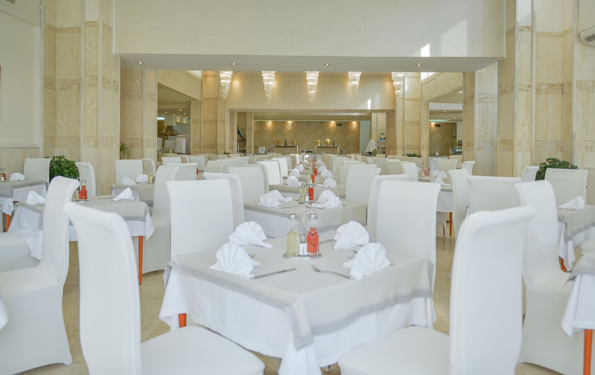 Mediteran Wellness & Spa, Congress center, Restaurant