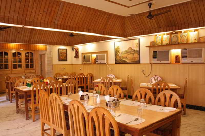 Mamallaa Heritage, Restaurant