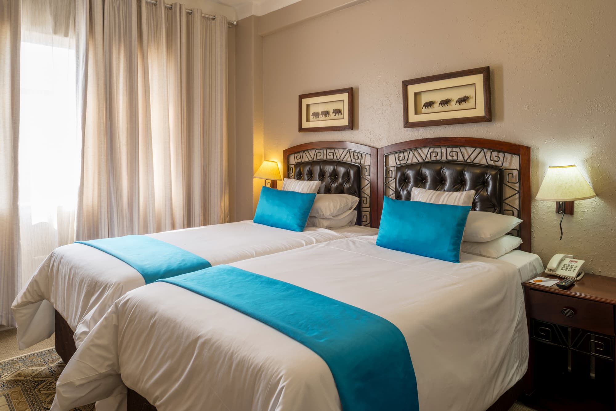 Bulawayo Rainbow, Room