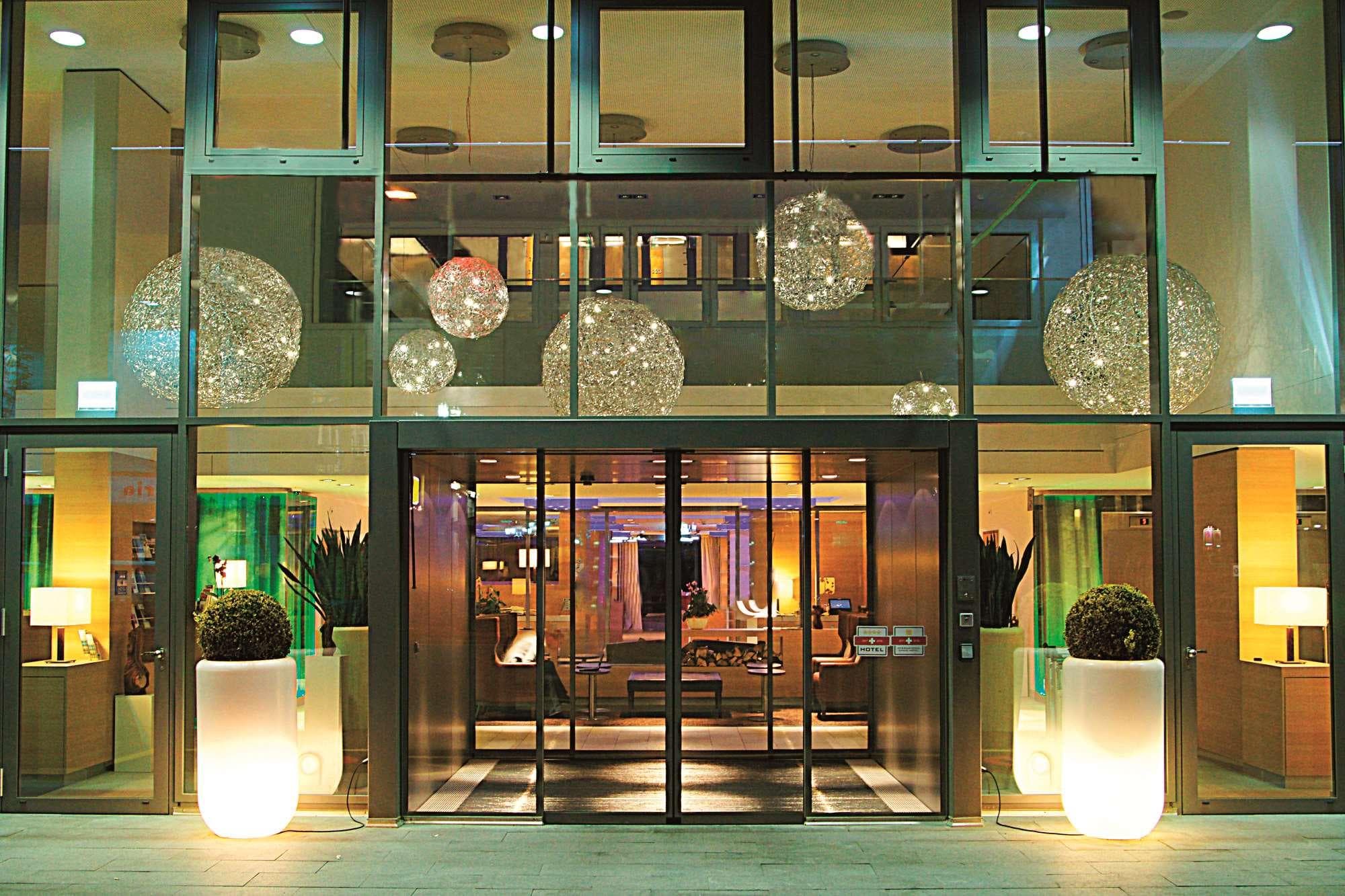 H+ Hotel Zurich, General view