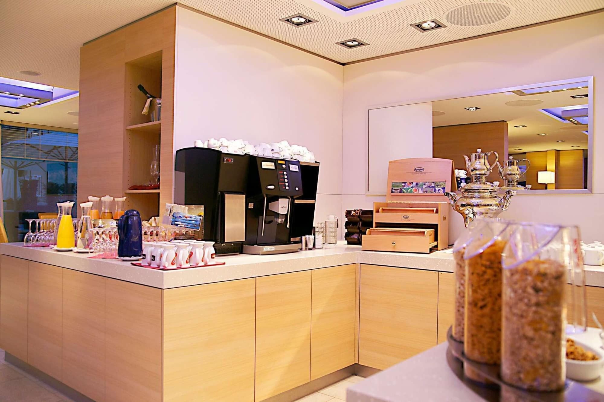 H+ Hotel Zurich, Restaurant