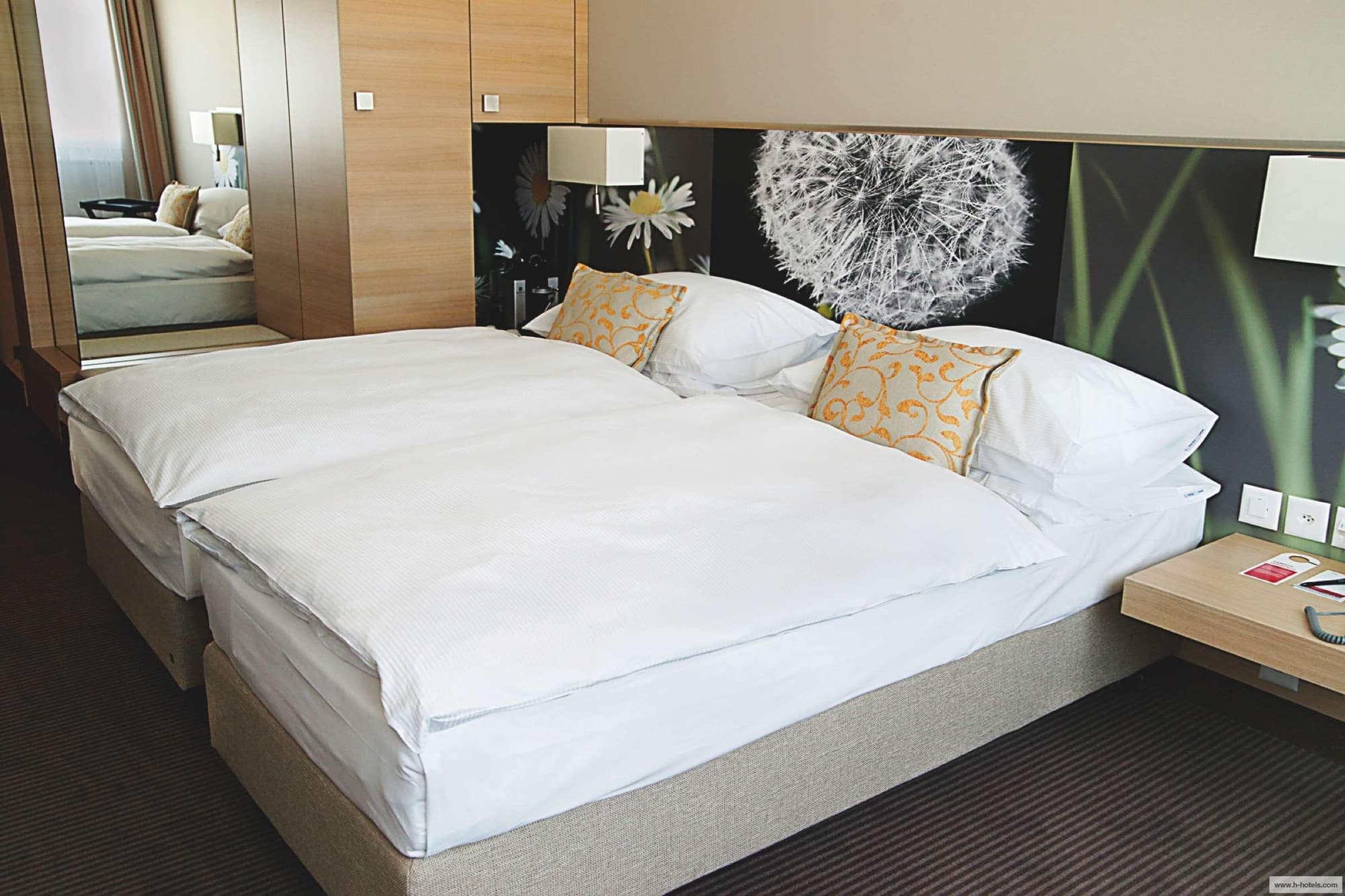 H+ Hotel Zurich, Room