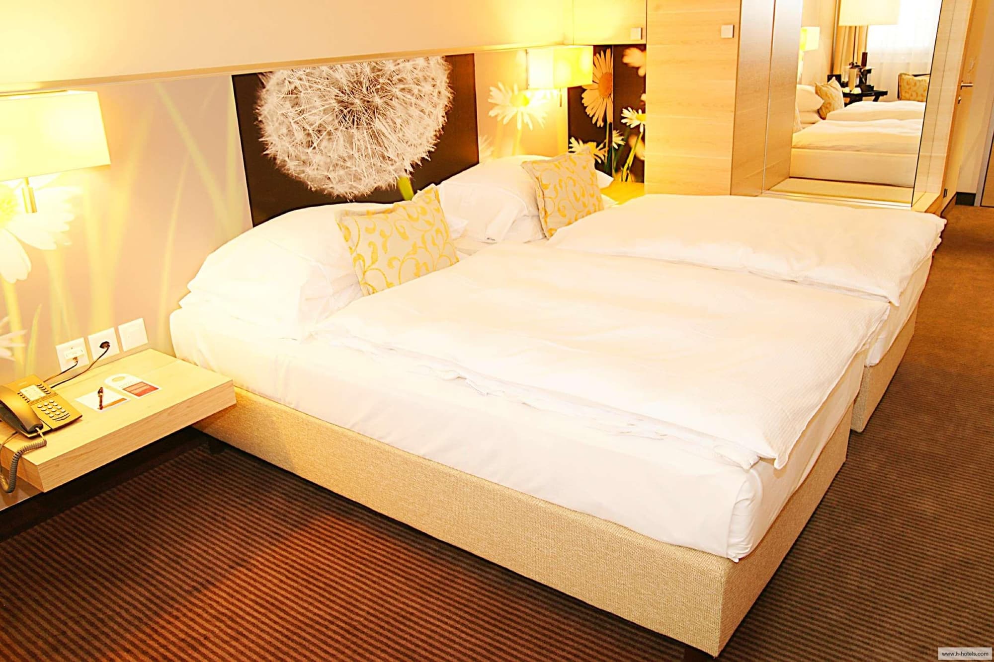 H+ Hotel Zurich, Room