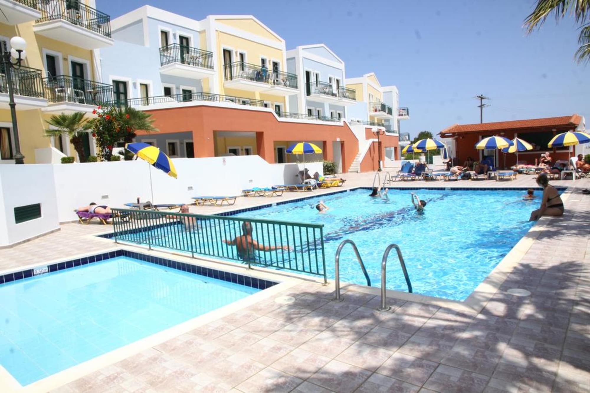 Camari Garden Hotel Apartments, Pool