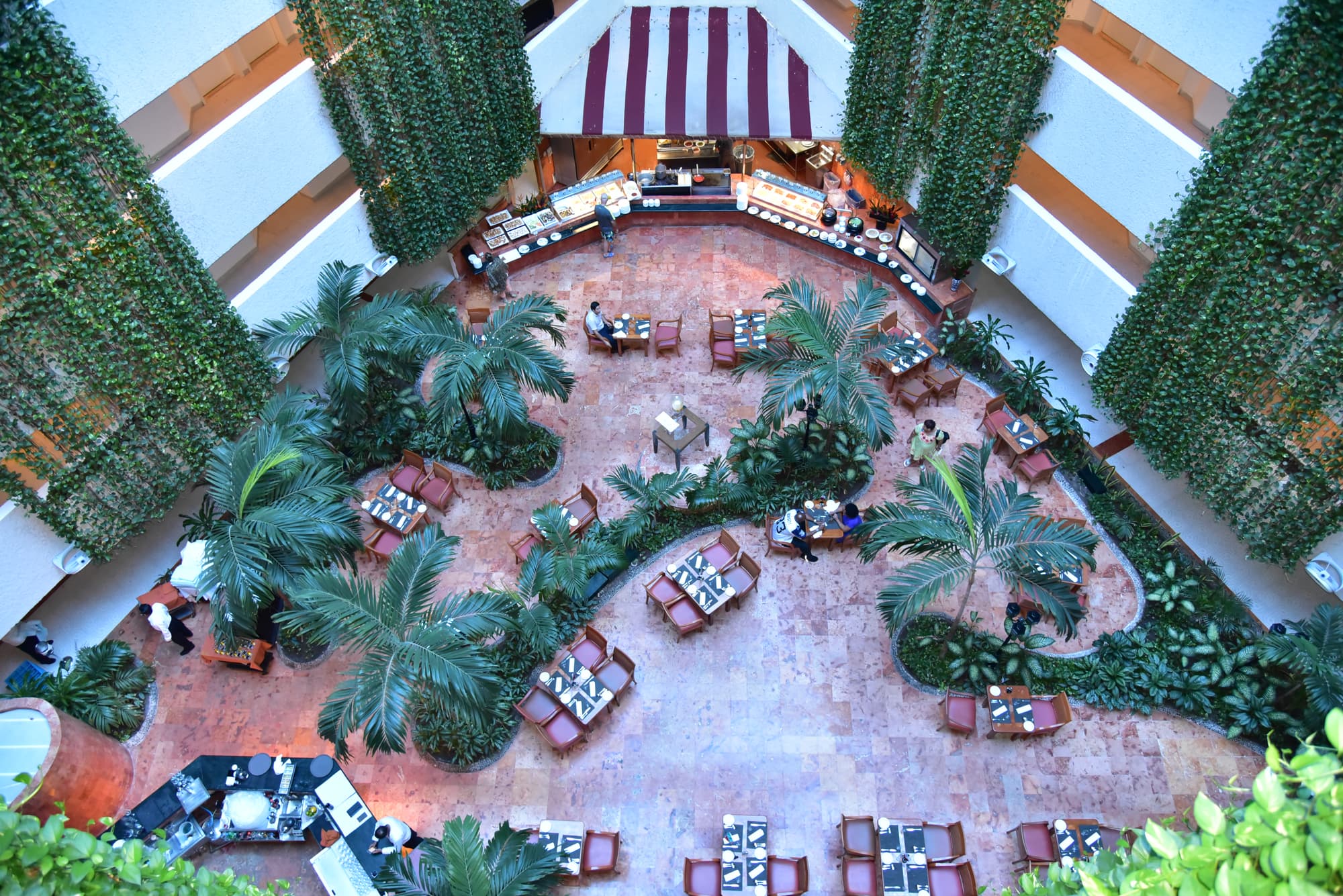 Sunset Royal Beach Resort, Restaurant