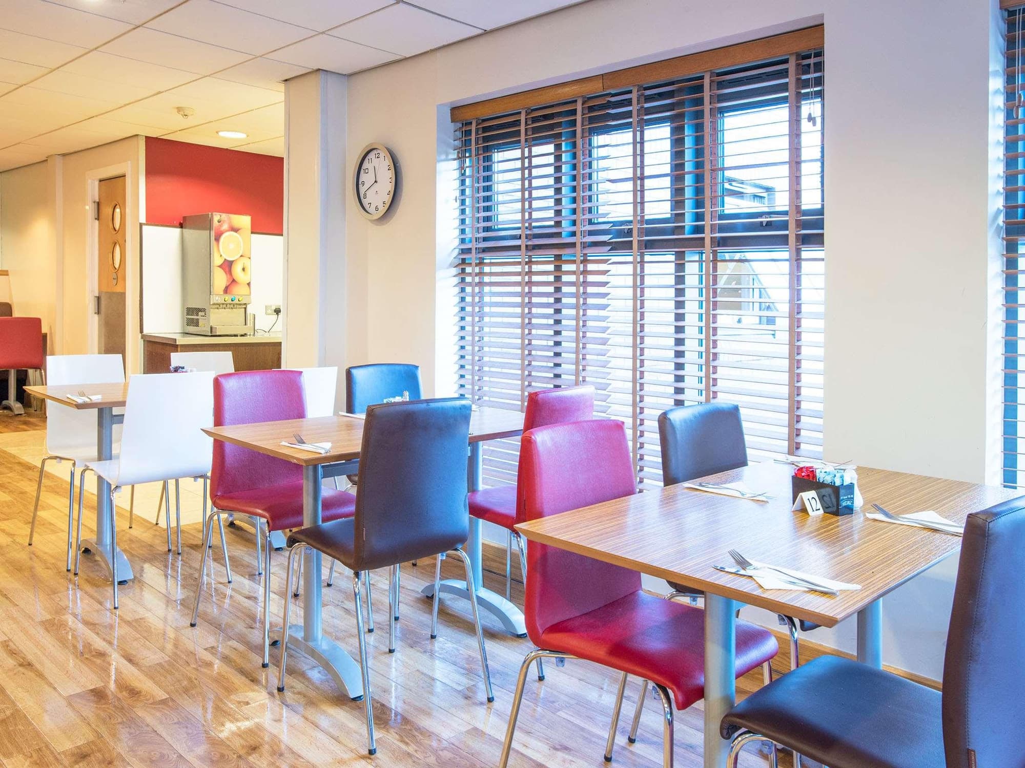 Travelodge Glasgow Airport, Room