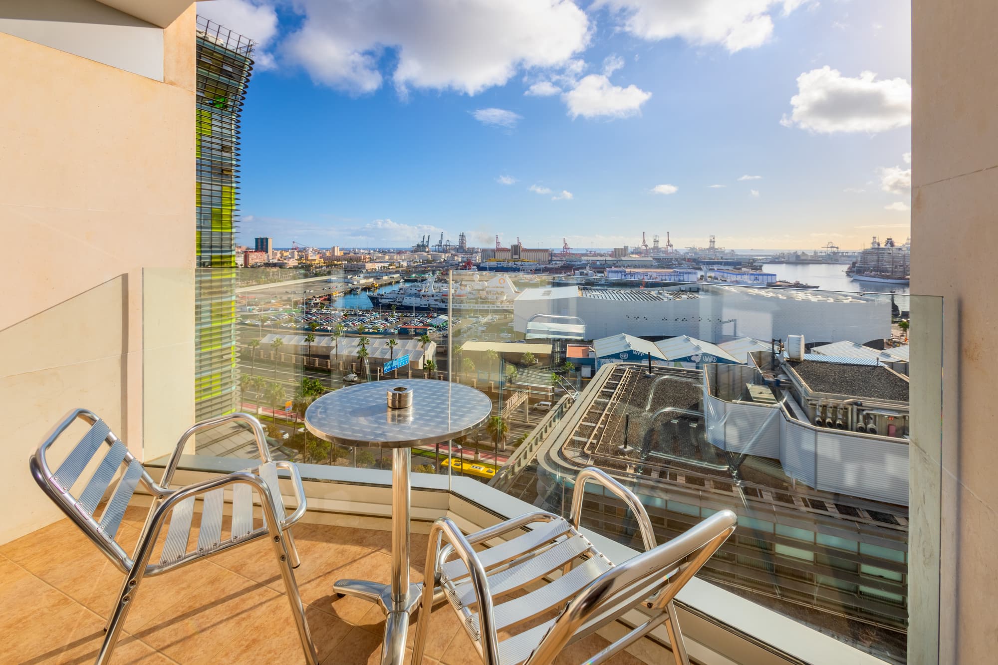 Cristina Las Palmas – Adults Only, Room