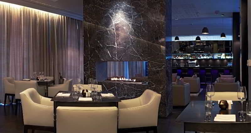 Queen Victoria Hotel by Newmark, Restaurant