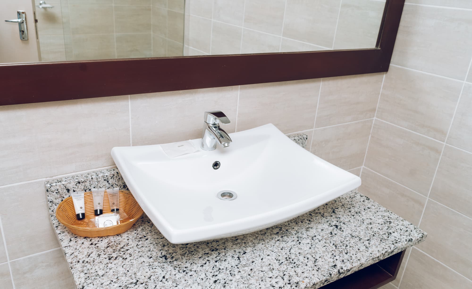 Great Zimbabwe, Room