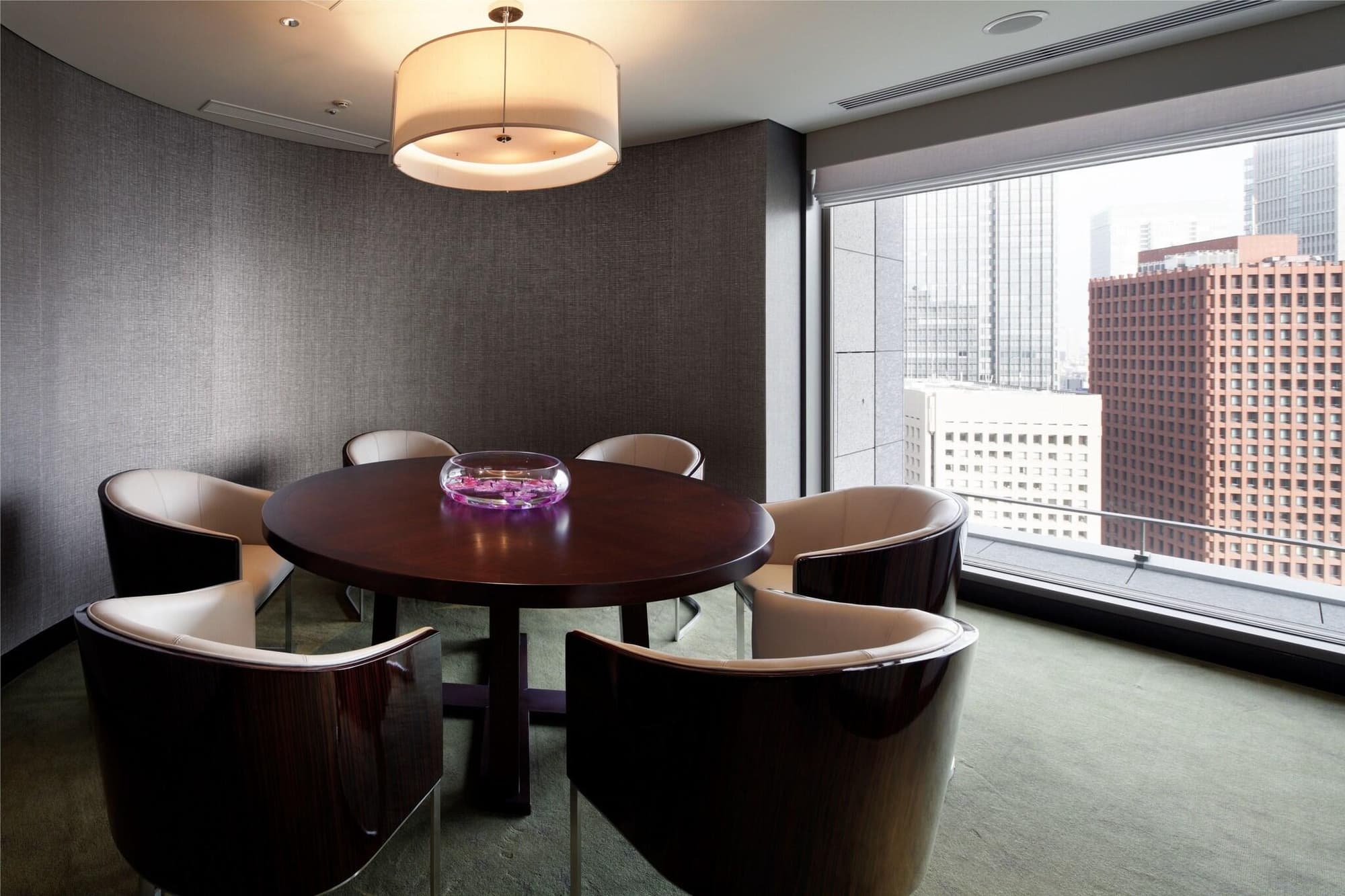 Palace Hotel Tokyo, Lobby