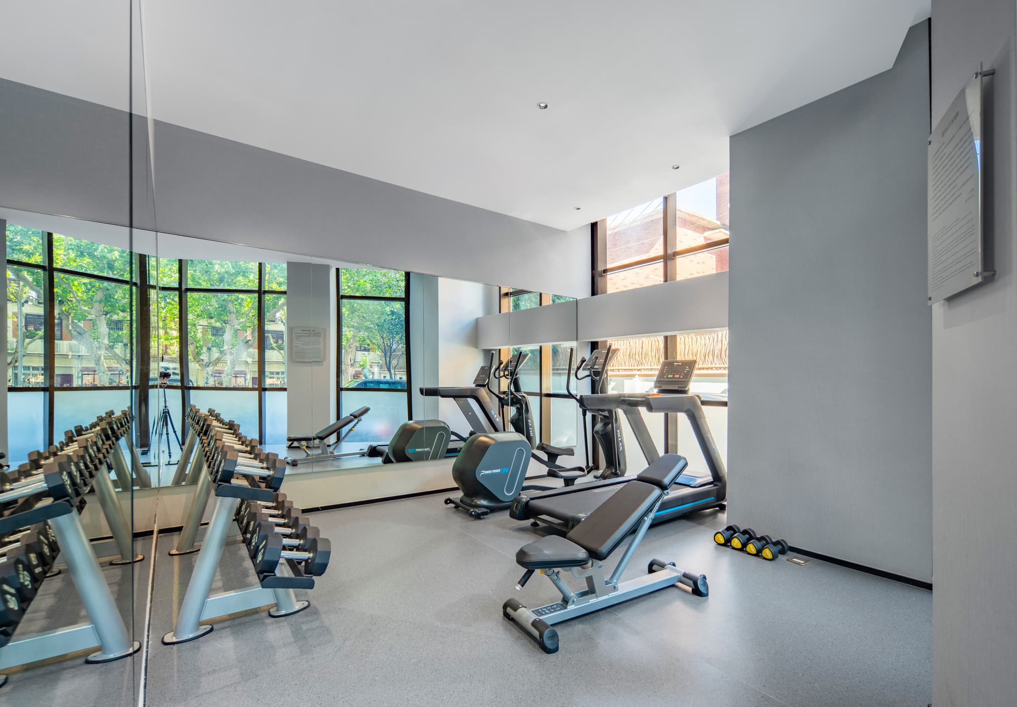 Tian Ping Hotel, Sports and Entertainment