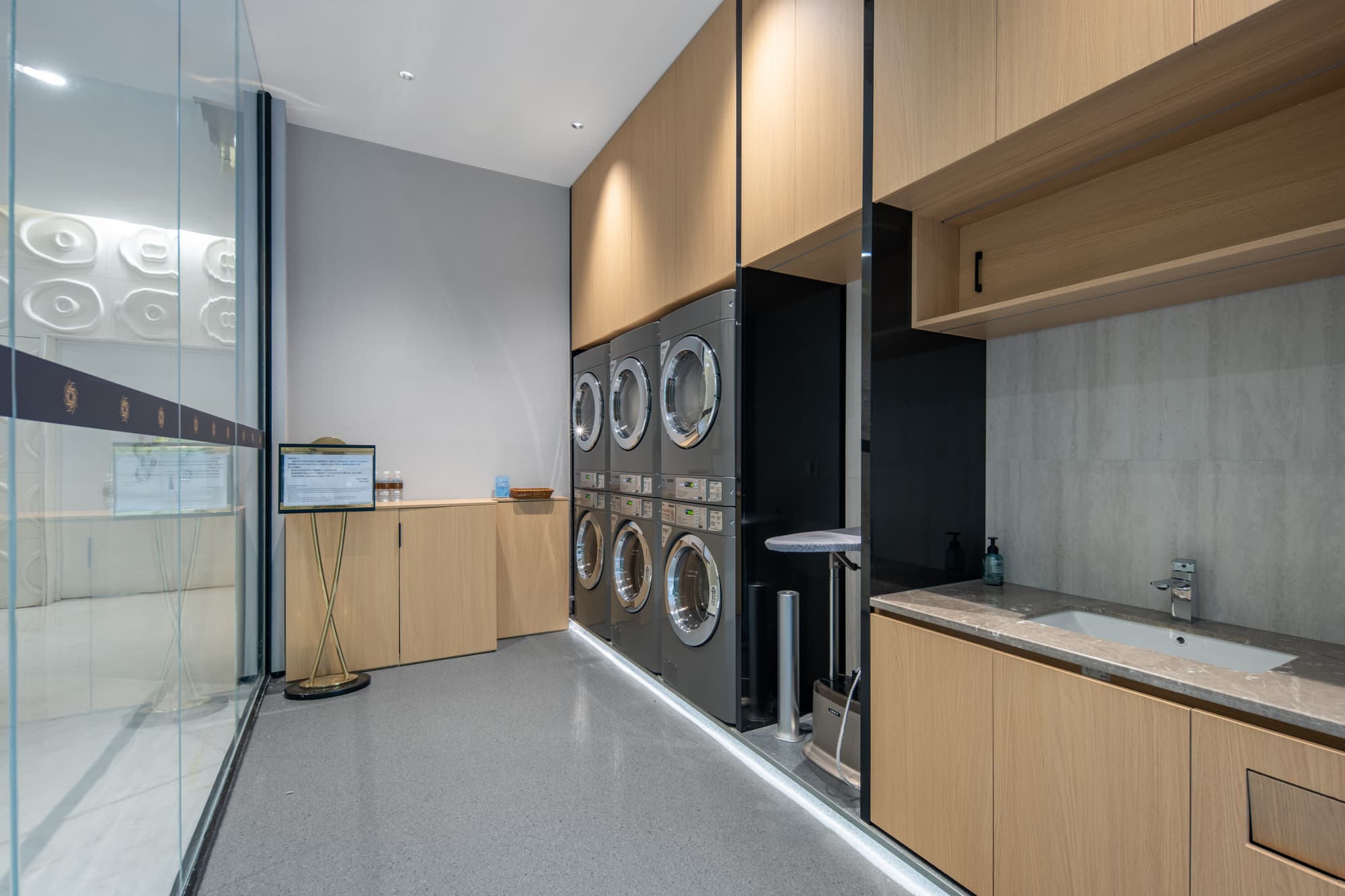 Tian Ping Hotel, Sports and Entertainment