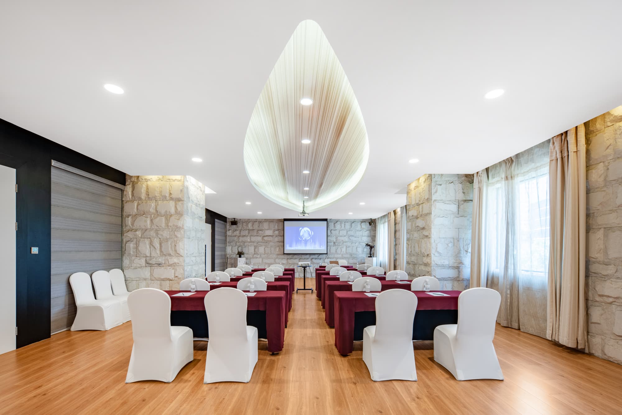 Tian Ping Hotel, Conferences