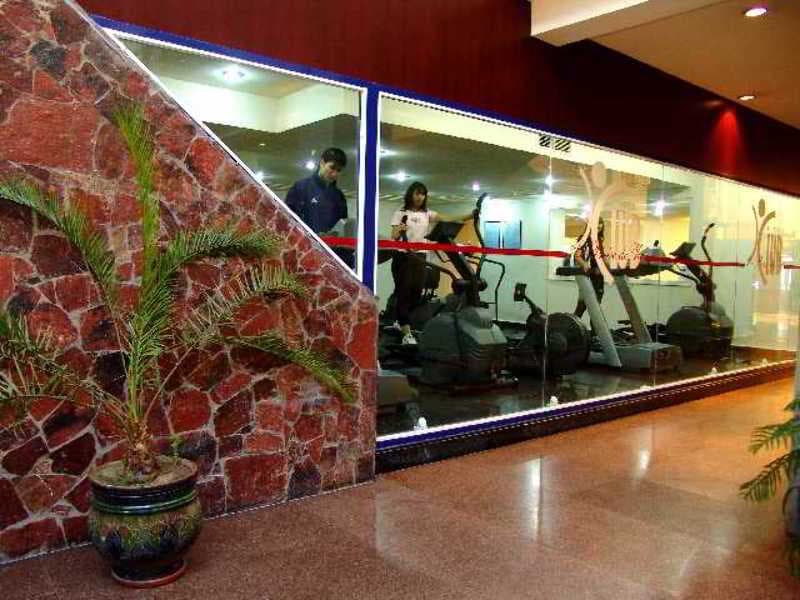 Le Grande Plaza Hotel, Sports and Entertainment