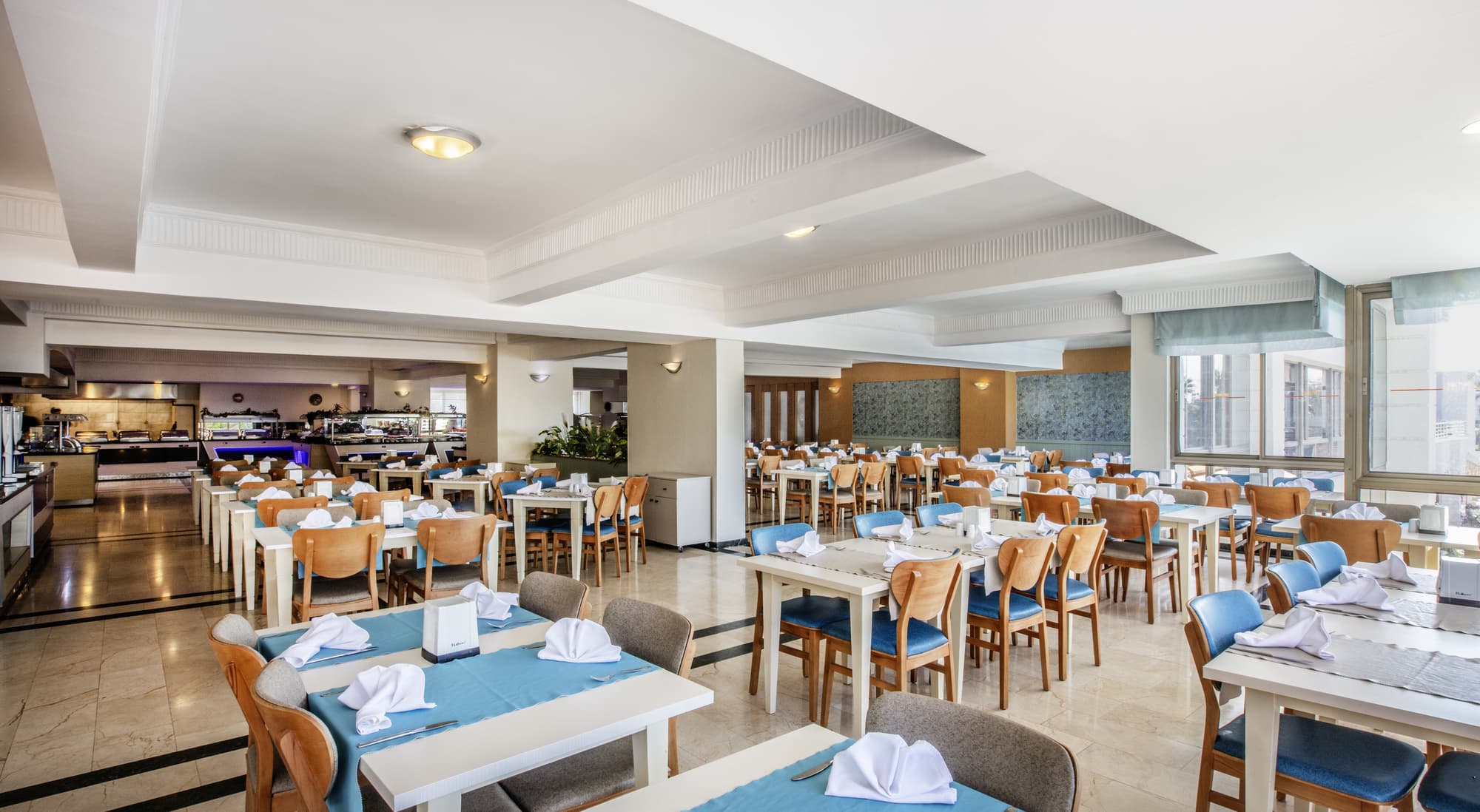 Palmin Hotel, Restaurant