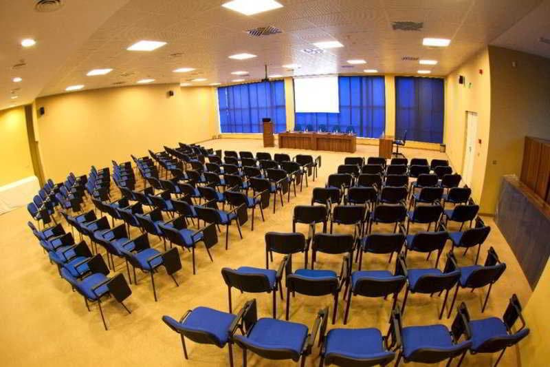 Grand Targu Mures, Conferences