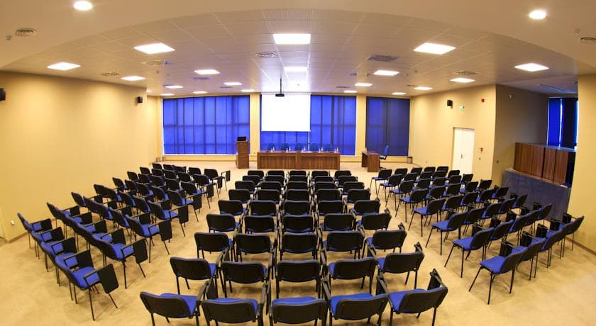 Grand Targu Mures, Conferences