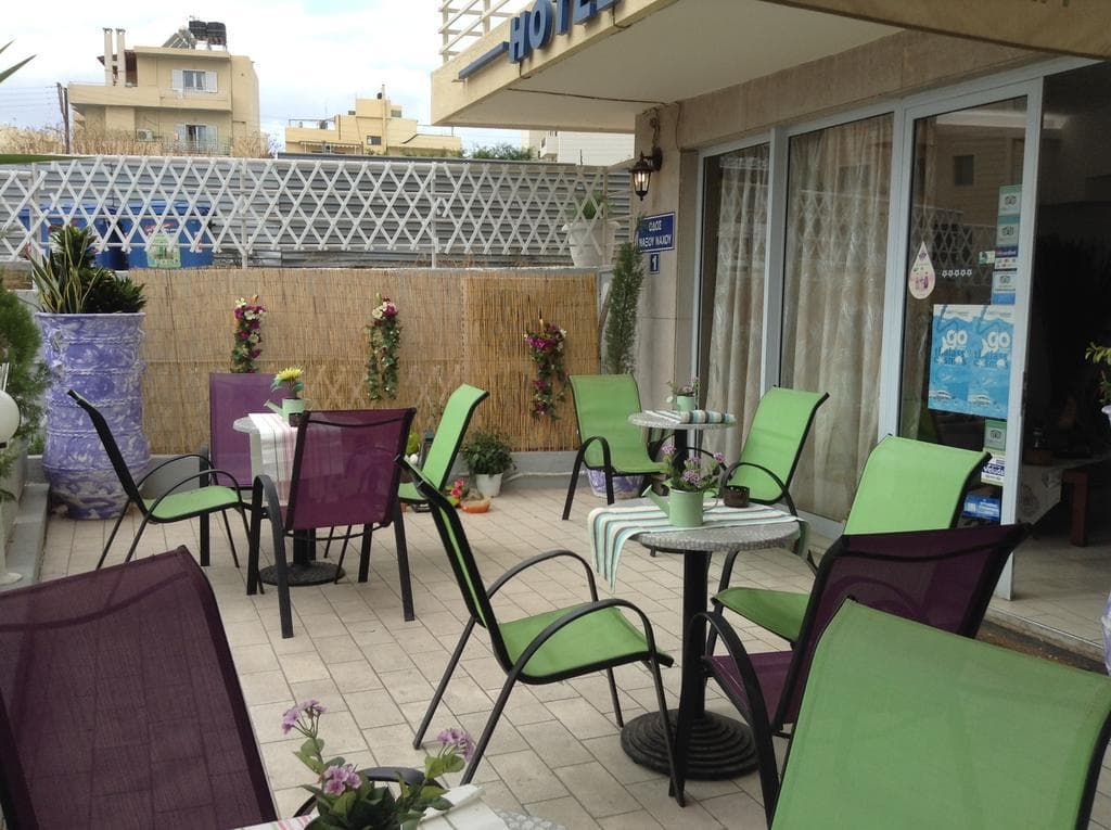 Pasiphae, General view