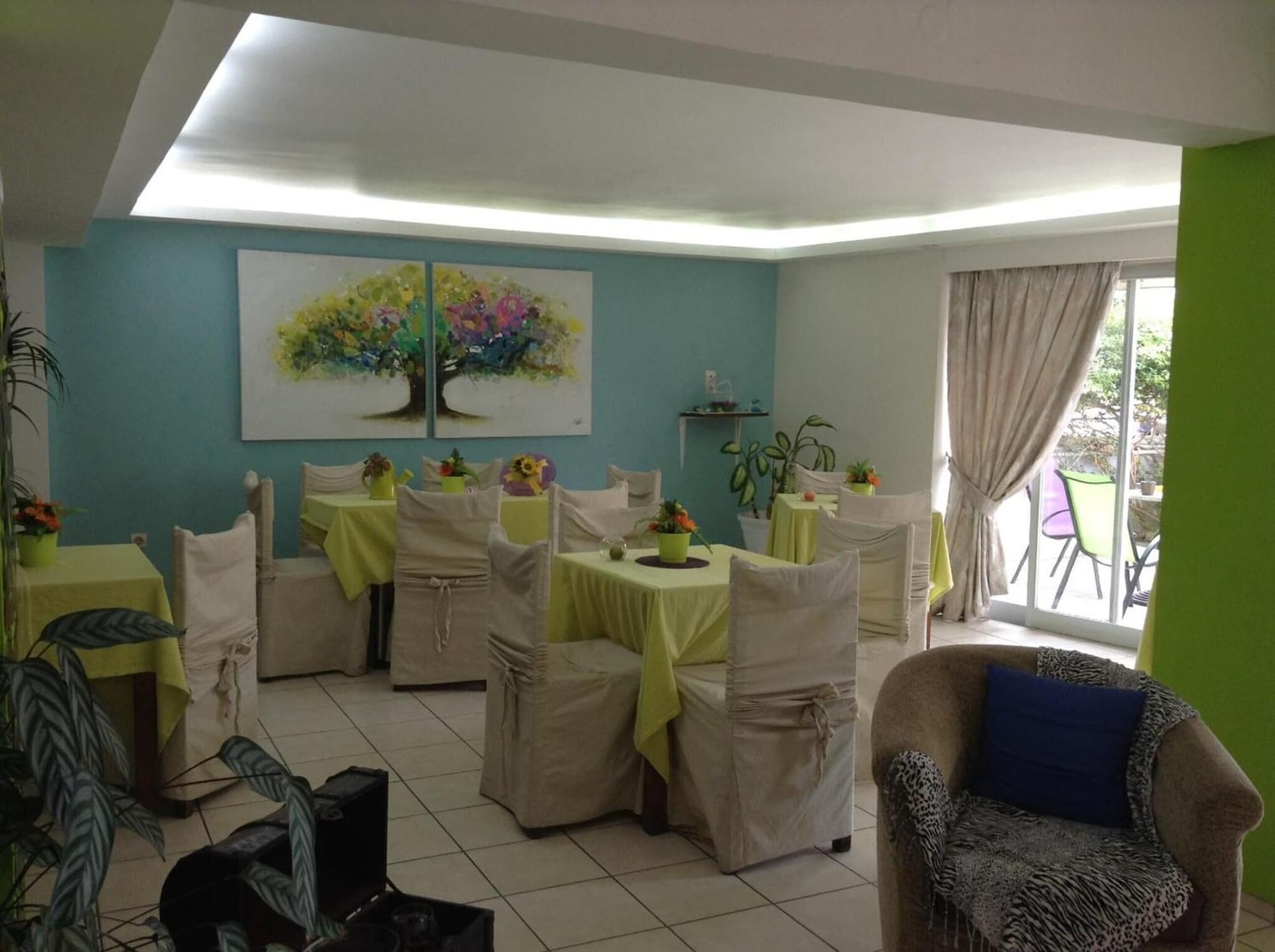 Pasiphae, General view