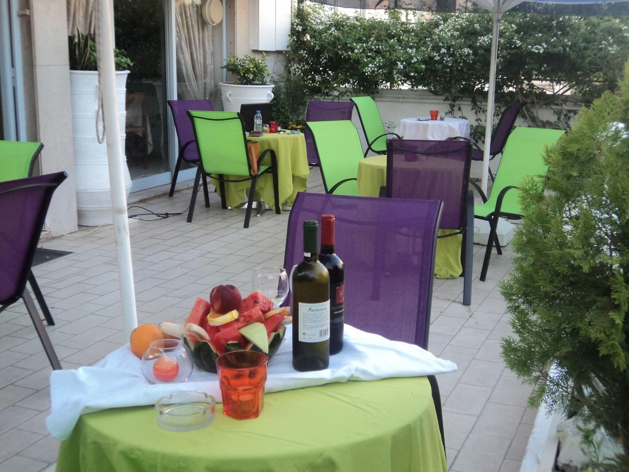 Pasiphae, Restaurant