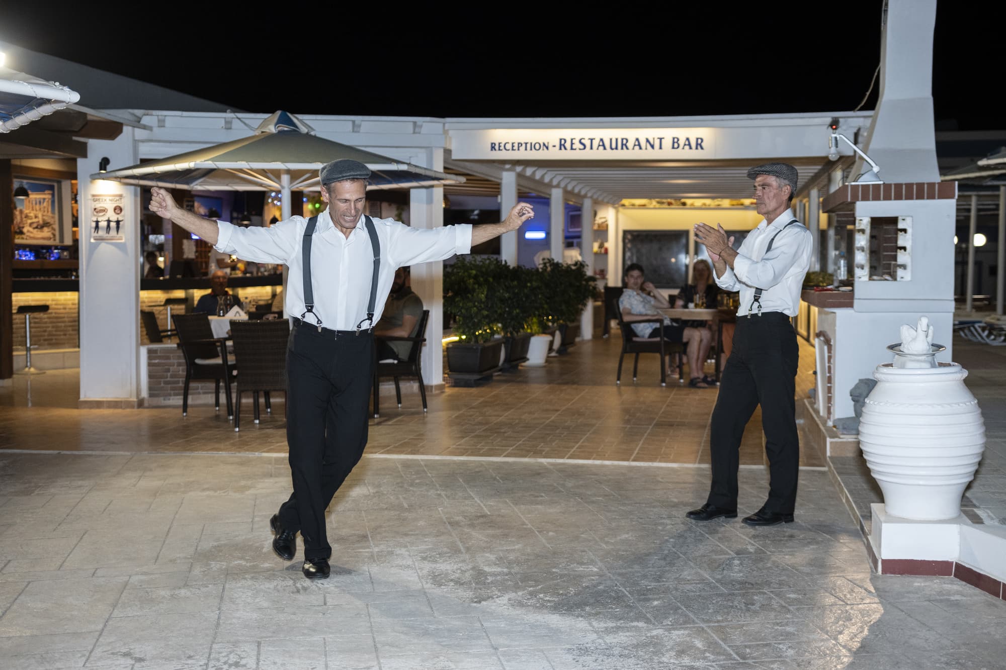 Mammis Beach, Sports and Entertainment