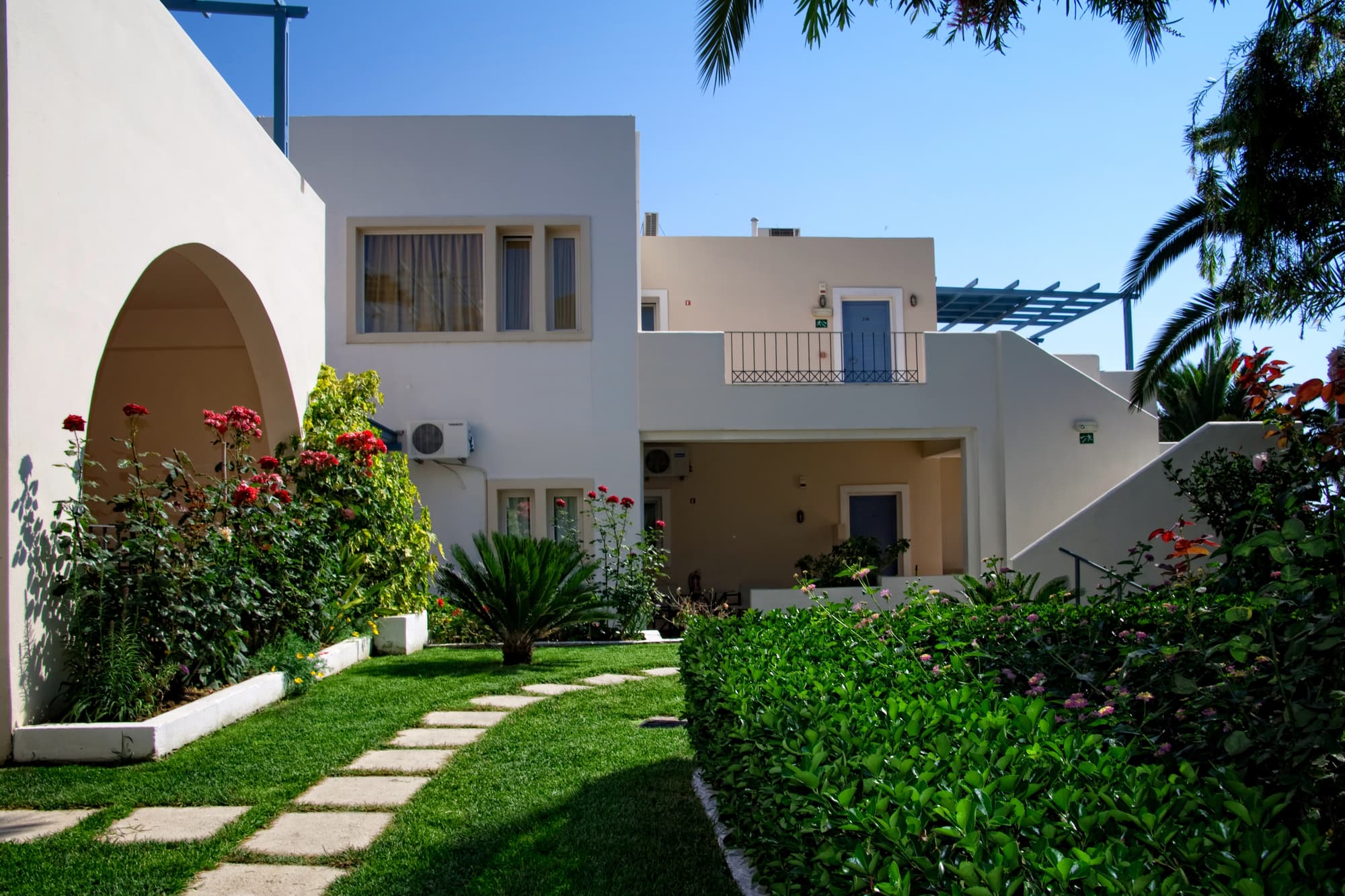 Papadakis Apartments, General view