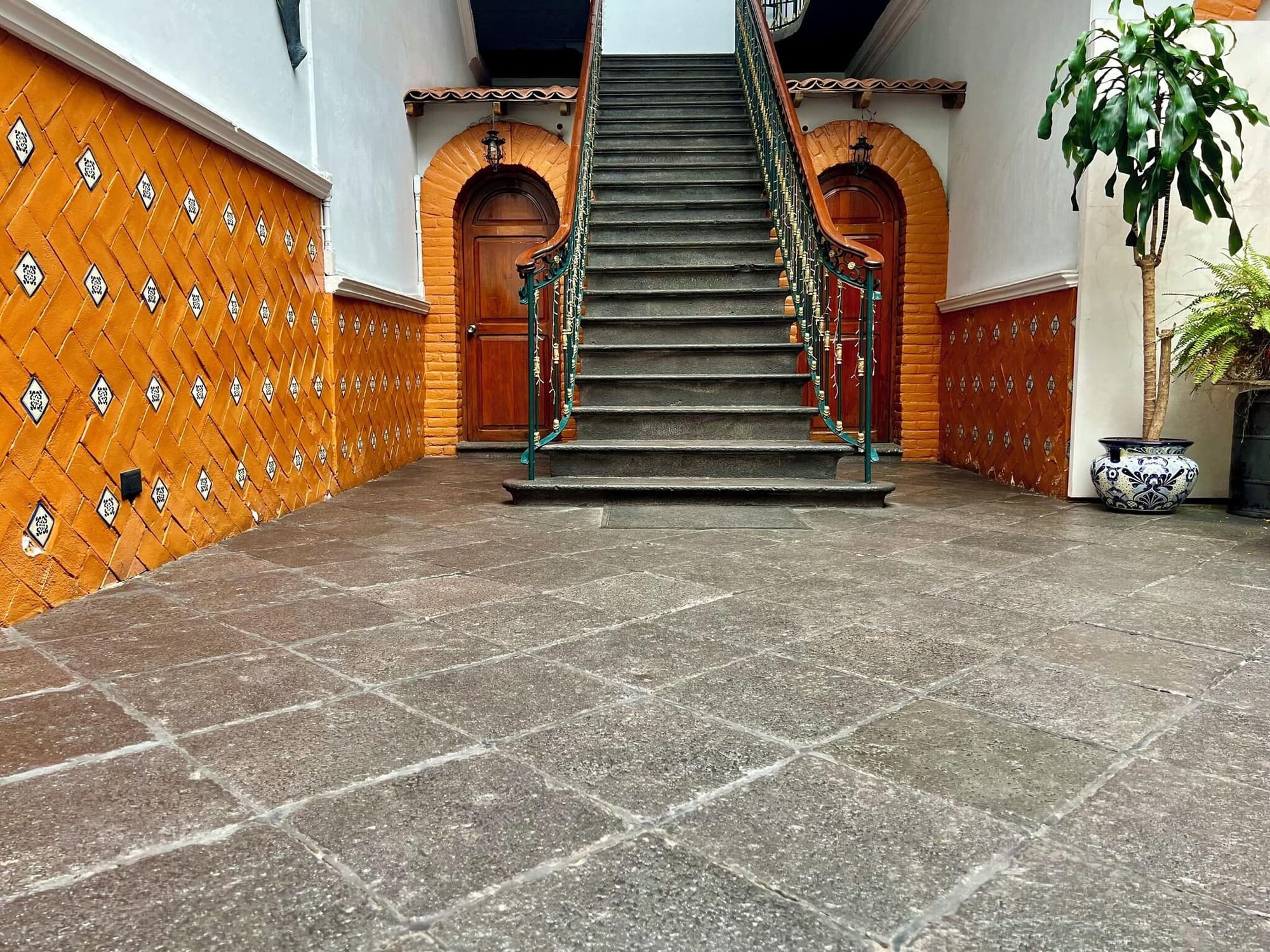 Puebla Plaza, Terrace