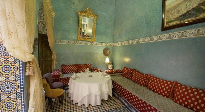 Dar Anebar, Restaurant