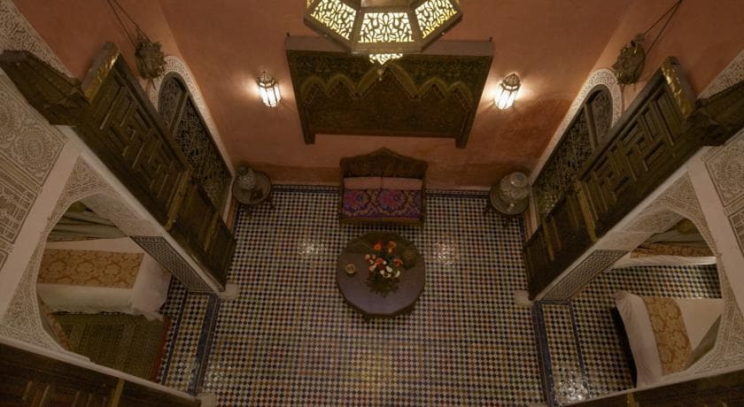Dar Anebar, Room