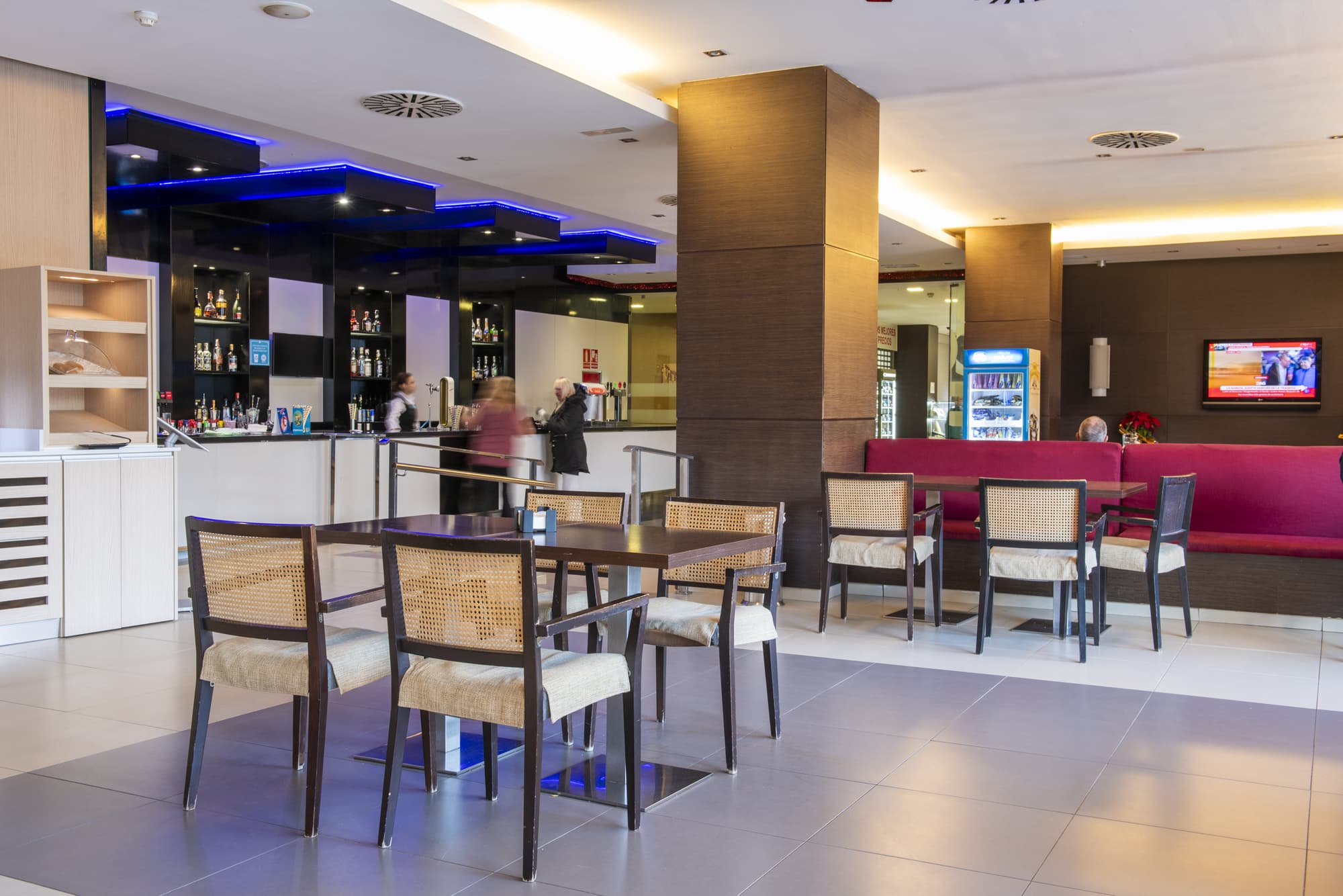 Gran Cervantes by Blue Sea, Bar