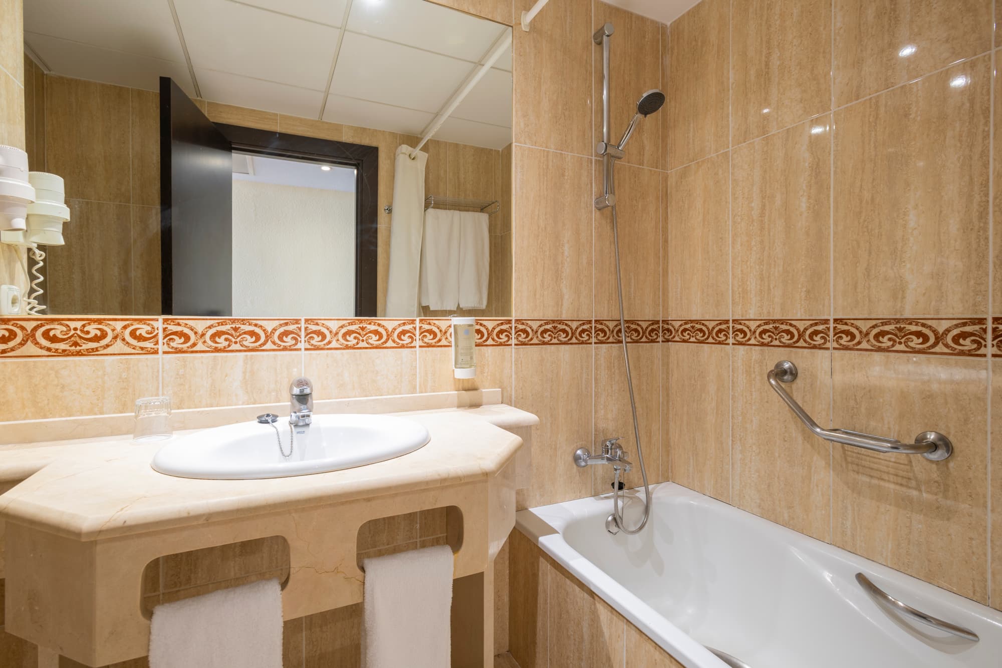 Gran Cervantes by Blue Sea, Room