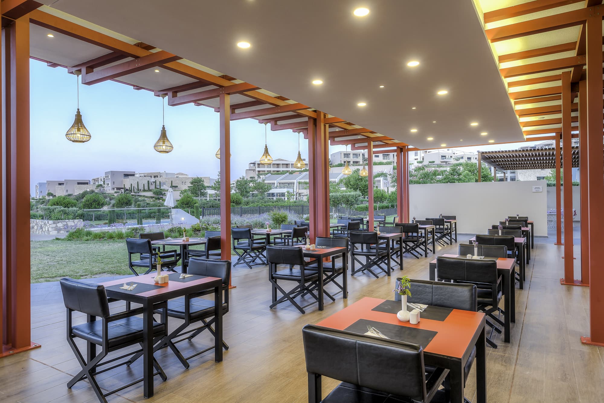 Blue Lagoon Village, Restaurant