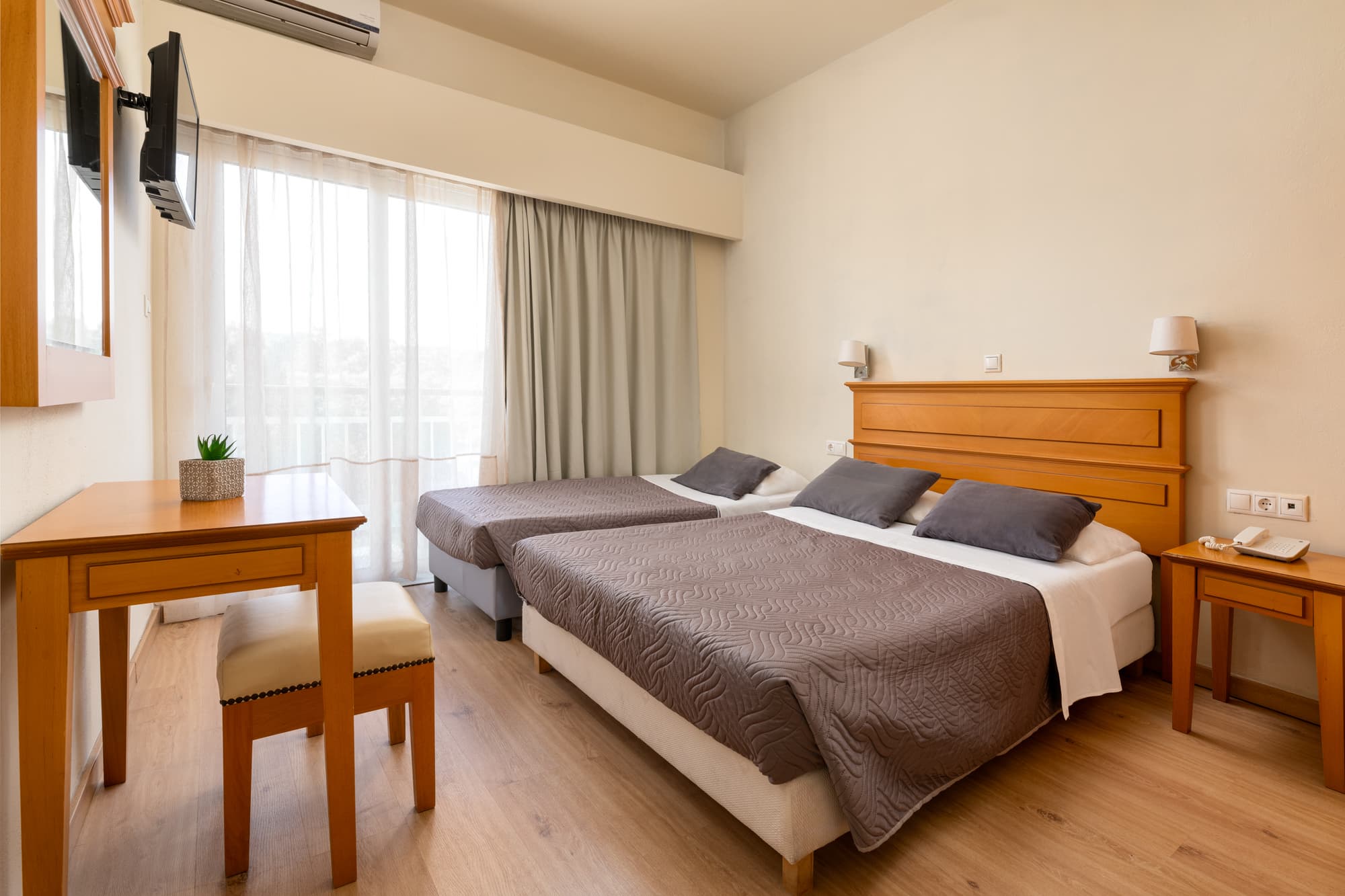 City Plus Rhodes Hotel, Room